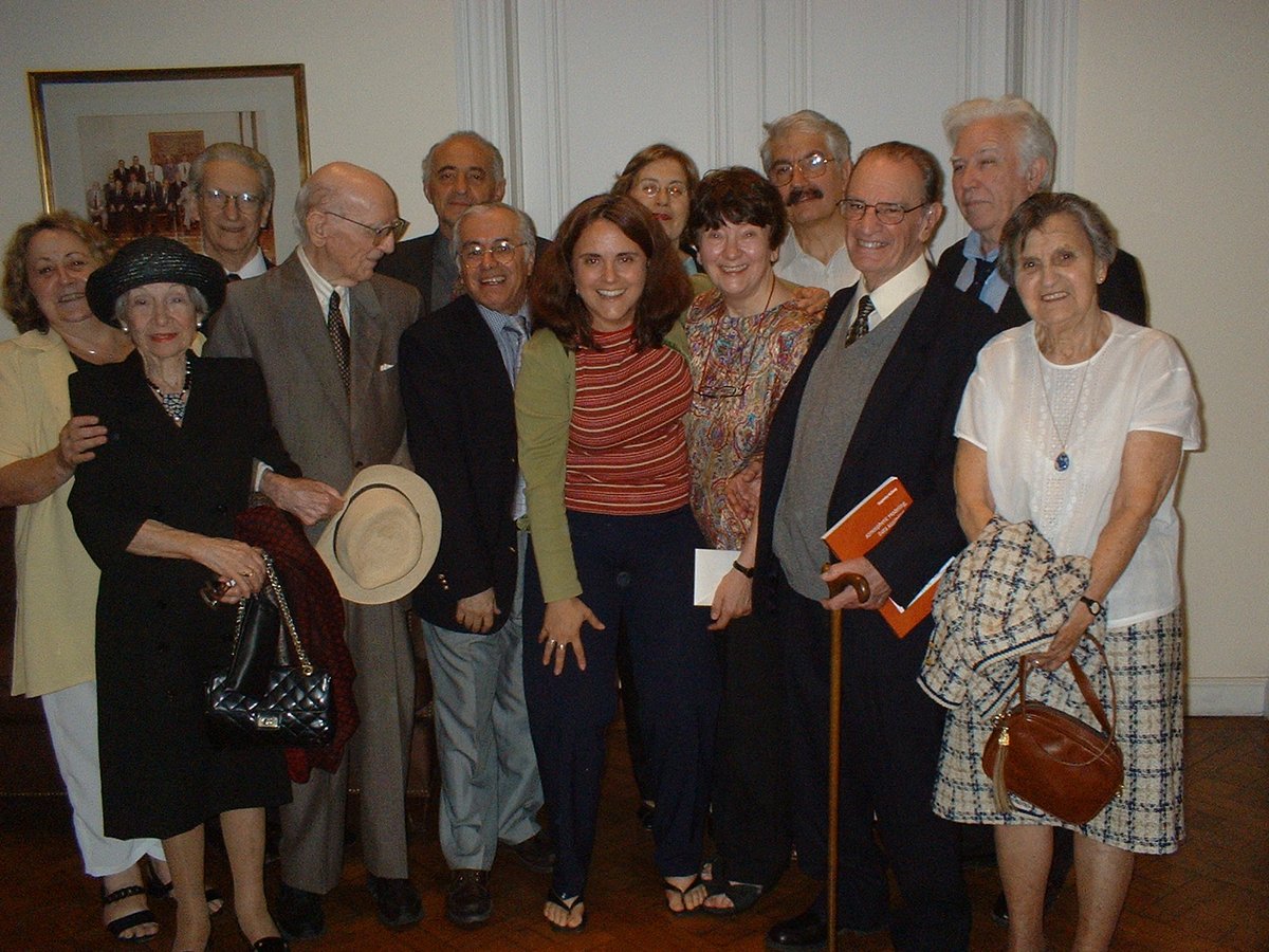 Lamentablemente falleción nuestra querida Eugenia Kalnay. Fue la científica argentina más importante en las ciencias de la atmósfera, con enormes contribuciones reconocidas mundialmente. Fue una gran persona. Se la va a extrañar.

(Foto 2003 con Rolando García y Manuel Sadosky)