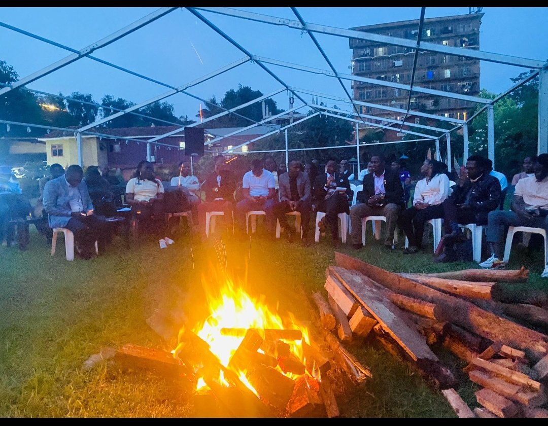 dearntusiime's tweet photo. The fight for Corruption starts with us the youth. Re-echoing the deputy speaker's @Thomas_Tayebwa speech this evening, let's not only forcus on the money taken but also the negligence that comes with a cost in these MDAs
 #FirePlaceConversation https://t.co/CLMi7xZFIS