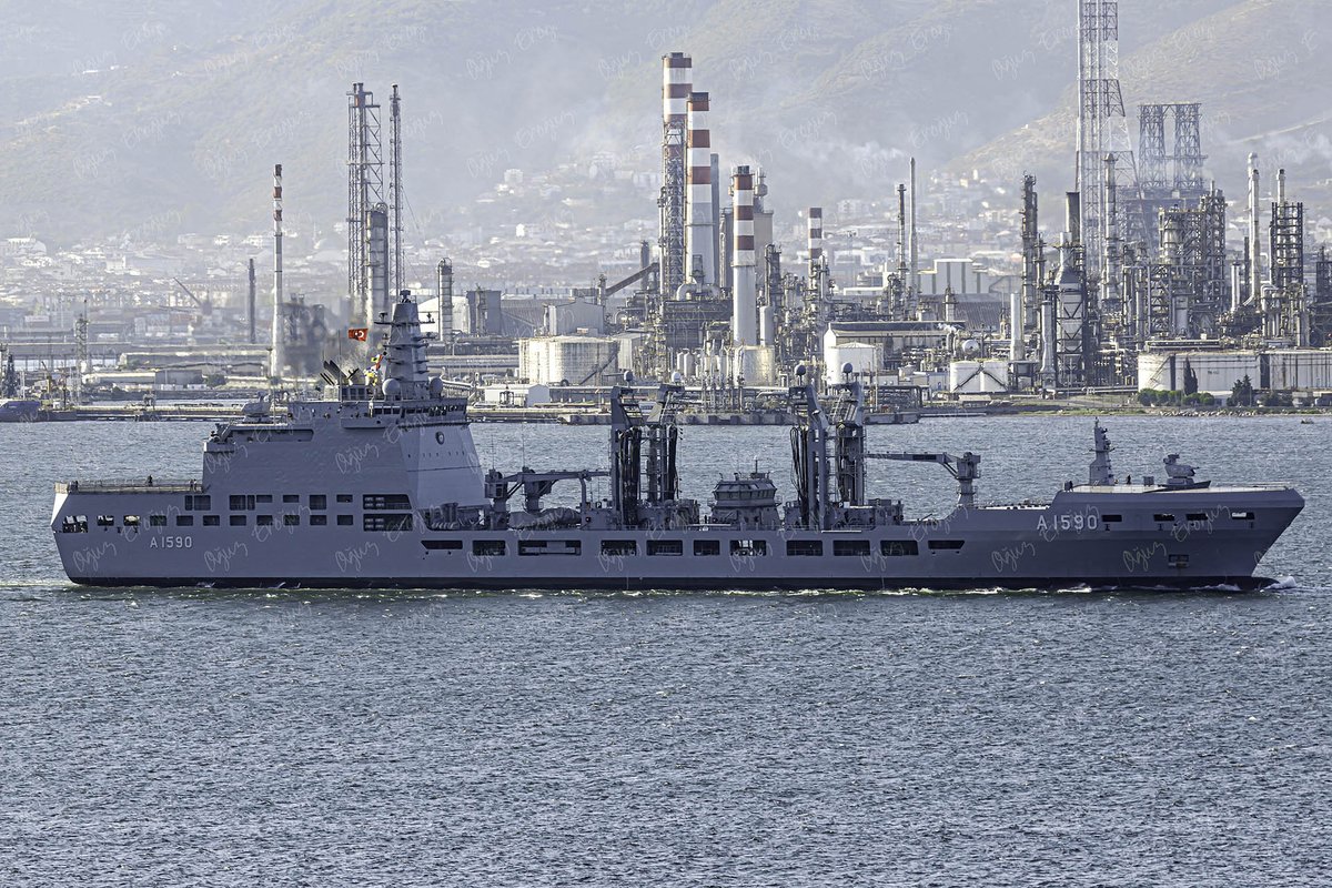 OguzEroguz1's tweet photo. #TurkishNavy's new Replenishment at Sea and Combat Support Ship #TCGDerya #A1590 #GeçmiştenGeleceğeDestek https://t.co/NSk76qk6Wi