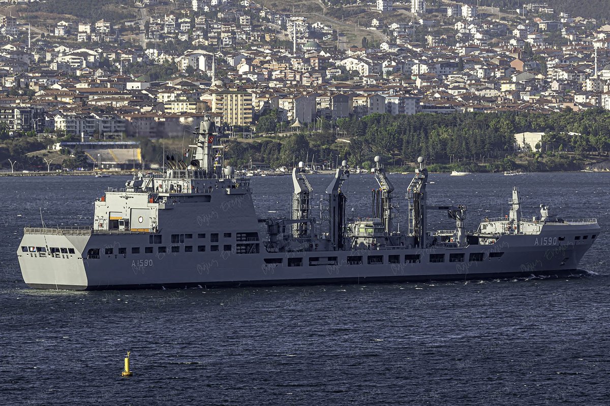 OguzEroguz1's tweet photo. #TurkishNavy's new Replenishment at Sea and Combat Support Ship #TCGDerya #A1590 #GeçmiştenGeleceğeDestek https://t.co/NSk76qk6Wi