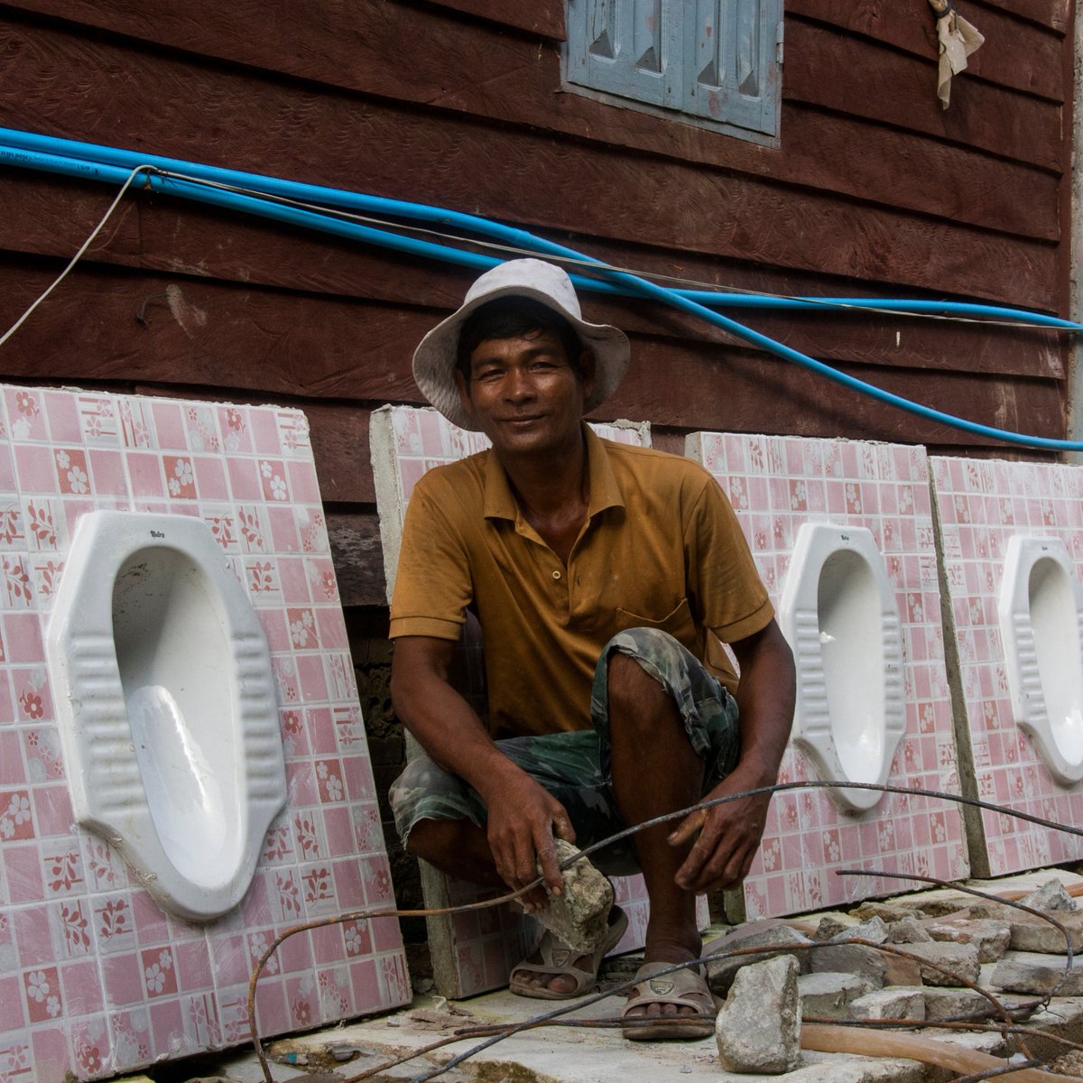 iDEorg's tweet image. iDE Cambodia’s SMSU program has wrapped up after 14 years, installing 410,000+ latrines and raising sanitation coverage from 23% to 88% in target areas!

Learn more about our impact through the SMSU factsheet: bit.ly/4fLw6KX

#Sanitation #Cambodia #Sustainability #SMSU