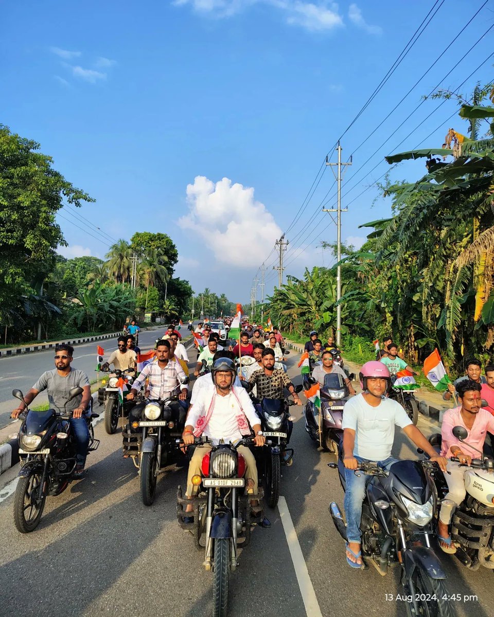 BJYMAssamPrdsh's tweet photo. Glimpses of #TirangaBikeRally, held by North-Kamrup district in Hajo-Suwalkuchi Vidhansabha today in lieu of #HarGharTiranga Abhiyaan.
#HarGharTiranga
#BJYMAssam
#TirangaBikeYatraAssam https://t.co/M9YmpjrKES
