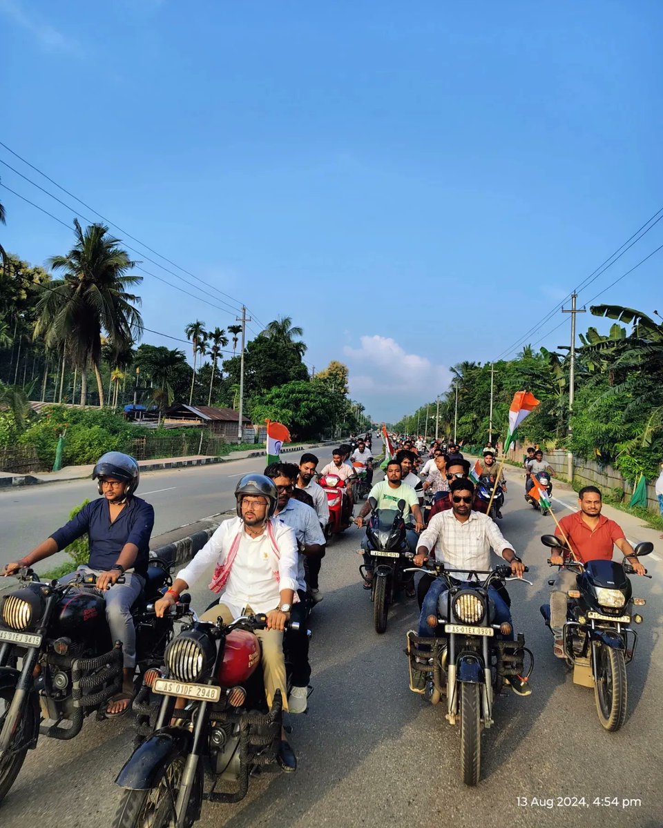 BJYMAssamPrdsh's tweet photo. Glimpses of #TirangaBikeRally, held by North-Kamrup district in Hajo-Suwalkuchi Vidhansabha today in lieu of #HarGharTiranga Abhiyaan.
#HarGharTiranga
#BJYMAssam
#TirangaBikeYatraAssam https://t.co/M9YmpjrKES