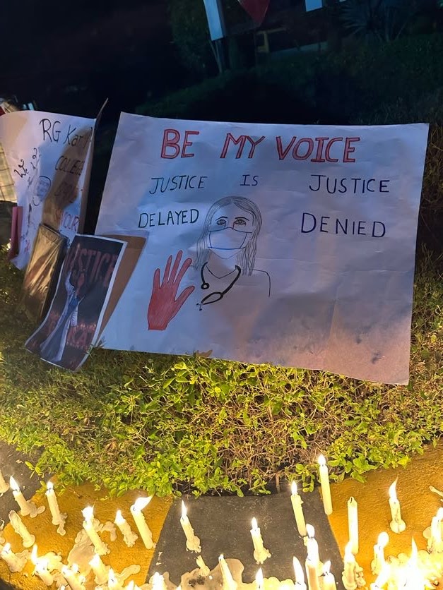 Indian__doctor's tweet photo. Candle light protest by Doctors of  NCRIMS, #Meerut  ,UP against brutal crime of #RGKAR  #Kolkata !!

Demands - justice for Victim
                 Central Protection act 
@JPNadda @MoHFW_INDIA @PMOIndia 
#medtwitter #JusticeForMoumita https://t.co/GetCFx9lXl