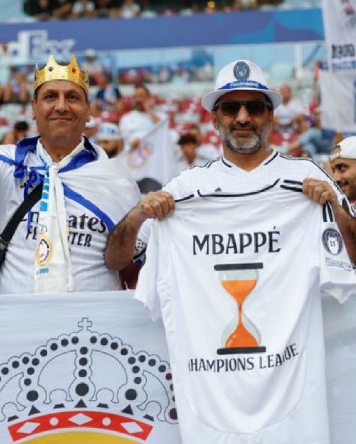 THE LEGEND 😭😭😭