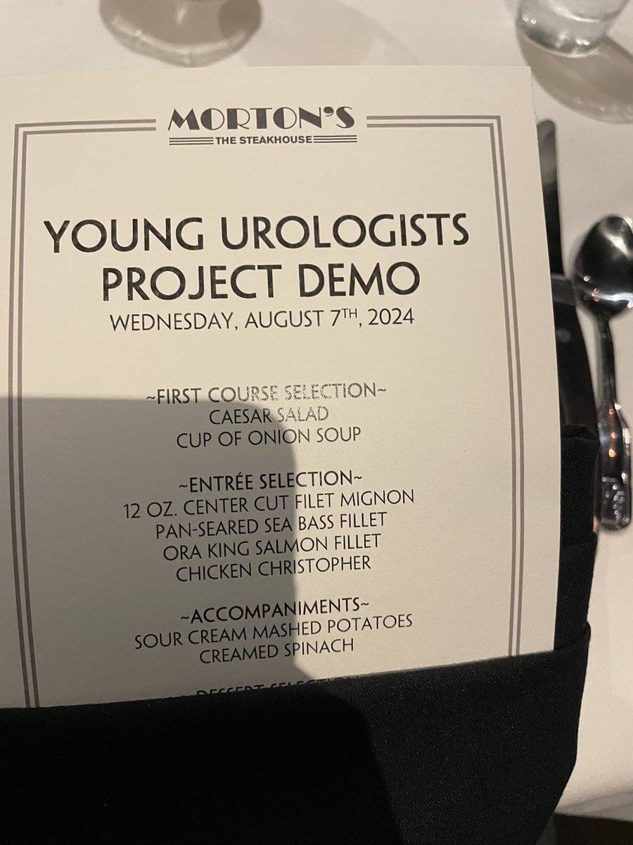 RyanColligan's tweet photo. What a night in Waikiki! Great conversations around new technology and the state of Urology in the Aloha state with the Young Urologists of Hawaii. https://t.co/qMYhUhXCbR