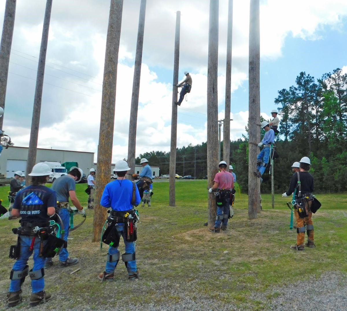 VCCS_SO's tweet photo. Be sure to mark your calendars. Cohort #25 of the #powerlineworker training program at @southsidevacc graduates tomorrow (8.15.) at 9:30AM in Blackstone. #climbinghigher https://t.co/u4ilm7jS0X
