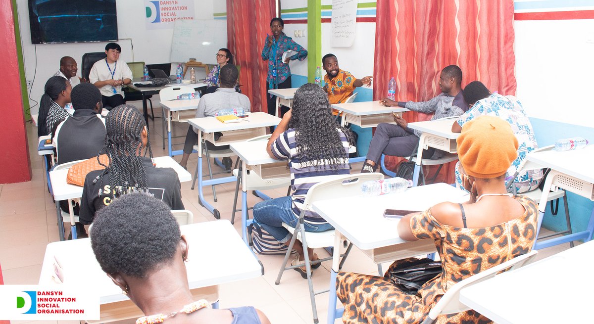 DansynSocial's tweet image. Today, we met with a team from the United Nations Capital Development Fund (UNCDF) who were on a scoping exercise. They interacted with some of our startups, exploring ways to provide tailored support to them in the Upper East Region.
#dansyniso
#bolgaimpact
#UNCDF