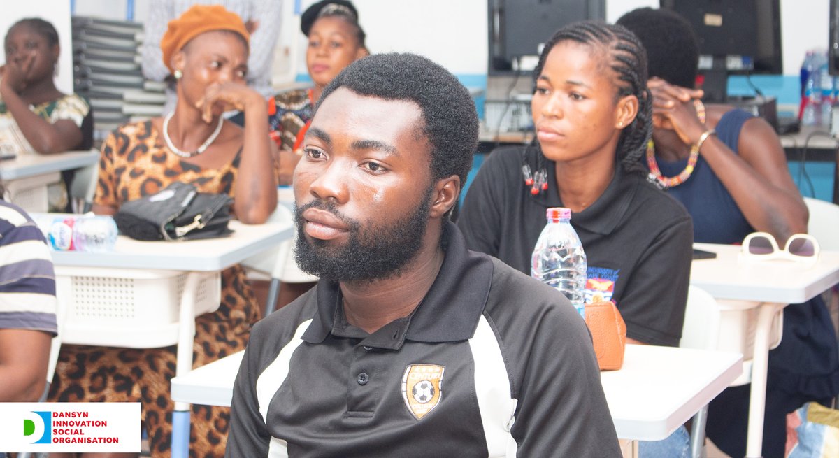 DansynSocial's tweet image. Today, we met with a team from the United Nations Capital Development Fund (UNCDF) who were on a scoping exercise. They interacted with some of our startups, exploring ways to provide tailored support to them in the Upper East Region.
#dansyniso
#bolgaimpact
#UNCDF