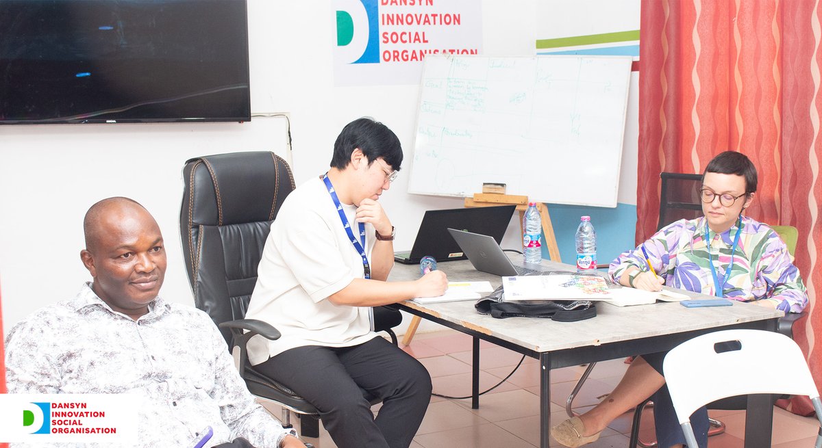 DansynSocial's tweet image. Today, we met with a team from the United Nations Capital Development Fund (UNCDF) who were on a scoping exercise. They interacted with some of our startups, exploring ways to provide tailored support to them in the Upper East Region.
#dansyniso
#bolgaimpact
#UNCDF