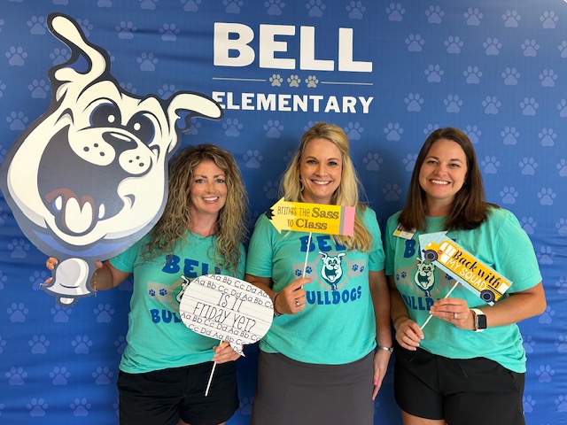 BellElementary's tweet image. Bell staff is excited for the new school year!
