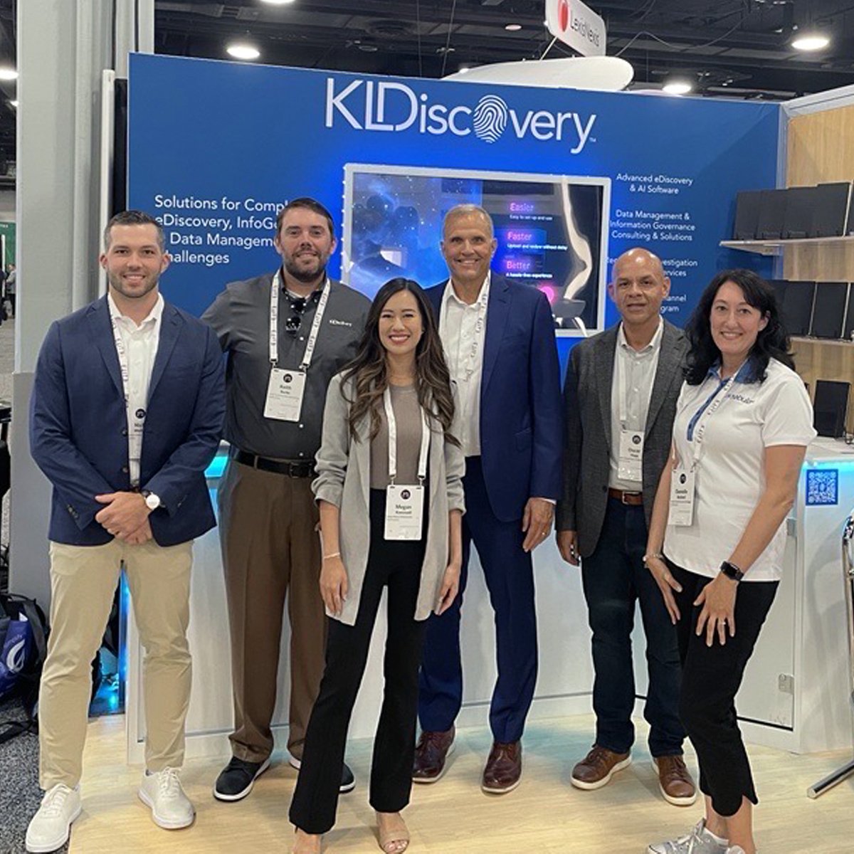 KLDiscovery's tweet photo. KLDiscovery is having a great time at ILTACON 2024! Stop by booth #507 to meet the team and learn about our franchise and partner opportunities. https://t.co/0JJtoXvm00
#LegalEvent #LegalTech #LegalOps https://t.co/zr8uVUnWIc