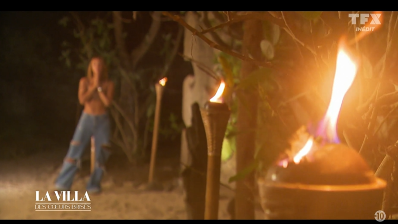 fabien_fichaux's tweet photo. L'un des plus grands moments de l'histoire de la télé réalité française : les retrouvailles Vincent et Rym #LaVilla9 https://t.co/UgszetEjnm