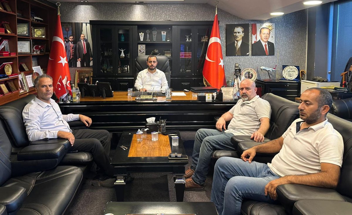 MİRDESİ AŞİRETİ (@asiretimirdesi) on Twitter photo Mirdesi Aşireti Sosyal Yardımlaşma ve Dayanışma Derneği Başkanı Ramazan Elma ve dernek üyeleri Kanal Urfa Yönetim Kurulu Başkanı Abdürrahim Toru'yu ziyaret etti. <a href="/rmznelma/">Ramazan Elma</a> <a href="/abdurrahimtoru/">Abdurrahim Toru</a> <a href="/hasanray63/">HASAN RAY (Mirdesi)</a> <a href="/KacanResat/">Mehmet Resat Kacan</a> Mirdesi Aşireti Sosyal Yardımlaşma ve Dayanışma Derneği Başkanı Ramazan Elma ve dernek üyeleri Kanal Urfa Yönetim Kurulu Başkanı Abdürrahim Toru'yu ziyaret etti. <a href="/rmznelma/">Ramazan Elma</a> <a href="/abdurrahimtoru/">Abdurrahim Toru</a> <a href="/hasanray63/">HASAN RAY (Mirdesi)</a> <a href="/KacanResat/">Mehmet Resat Kacan</a>