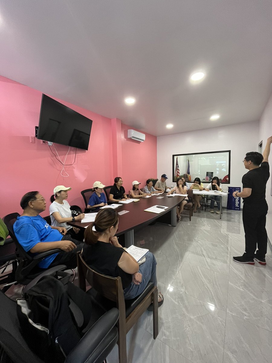 CMSusanZhuang's tweet image. I’m thrilled to announce the successful launch of our second ESL class at my district office! I look forward to seeing more progress and continued engagement as we work together to strengthen our community through education every Wednesday at 11:00! #ESLclasses