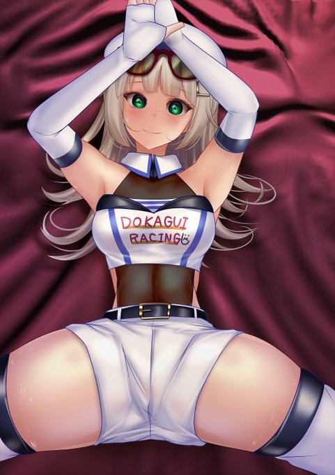 「あれ?私だけう"ぃっぷるーむ?って所に呼ばれたけど  ・・・これ絶対に控え室じゃない・・よね?」 