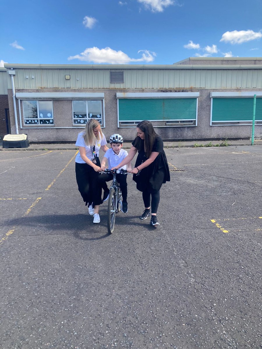 Today we tried riding a bike! I am super proud of this pupil who challenged himself to try something new. #watchusgrow <a href="/IWBSFalkirk/">Inclusion&Wellbeing</a>