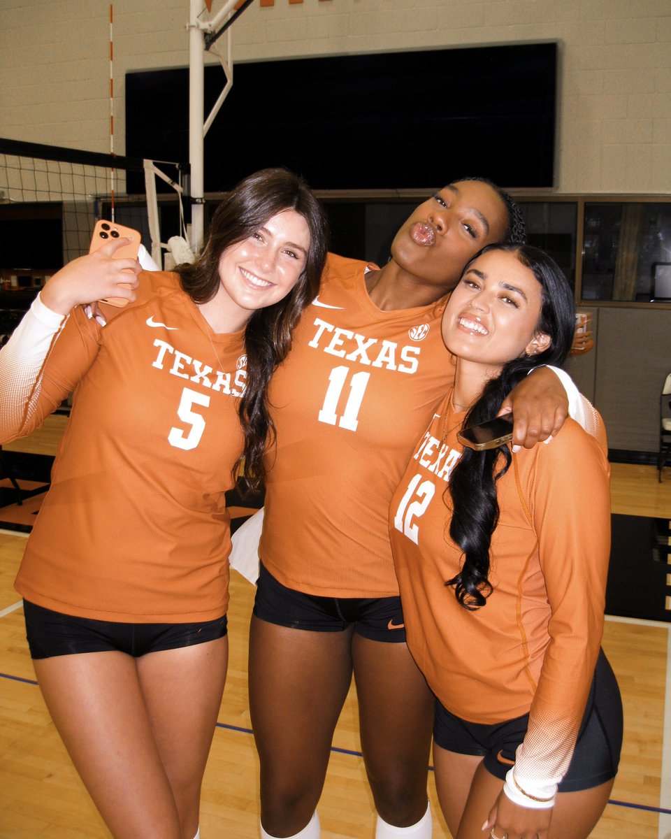 Texas Volleyball tweet media