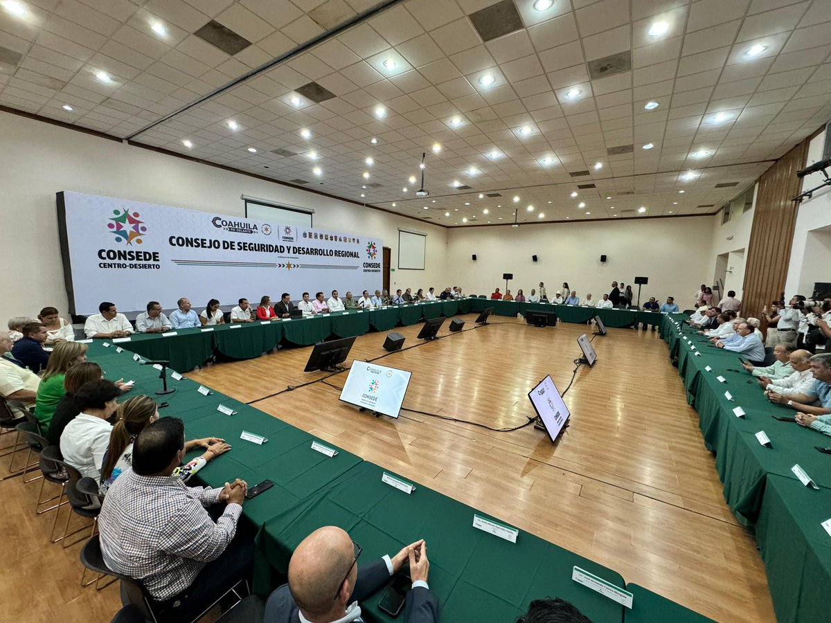 En #Monclova en el Consejo Ciudadano de Seguridad y Desarrollo Regional Centro-Desierto. #CoahuilaPaDelante #APasosDeGigante