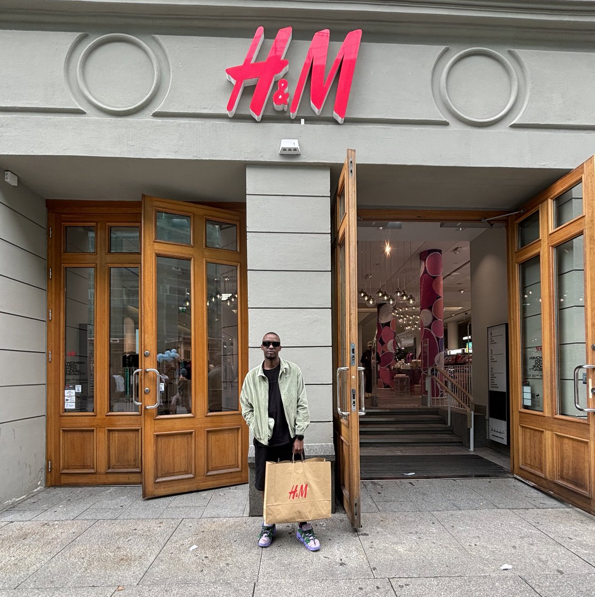Omagoqa_'s tweet photo. HUGE thanks to @MERCHBASEAfrica & @hmsouthafrica for their amazing support in Oslo! They rescued us after losing our luggage, providing fresh gear & helping us shine on stage! Check them out, you won't be disappointed! #OMG #MerchLove #HMFashion #omagoqa https://t.co/1715PnNtFF