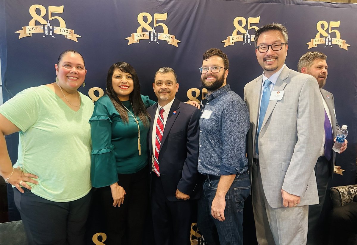 H.P. Garcia MS, IB World School (@garciams_disd) on Twitter photo Congratulations to Dr. Macario Hernandez on your appointment as president for Mountain View College! Dr. Hernandez was a guest speaker for Garcia boys' assembly last year. ¡Felicitaciones al Dr. Macario Hernández por su nombramiento como presidente de Mountain View College! Congratulations to Dr. Macario Hernandez on your appointment as president for Mountain View College! Dr. Hernandez was a guest speaker for Garcia boys' assembly last year. ¡Felicitaciones al Dr. Macario Hernández por su nombramiento como presidente de Mountain View College!