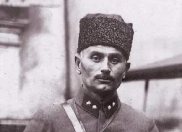 ATATÜRK'ÜN FEDAİSİ TOPAL OSMAN'IN SIRA DIŞI HAYATI VE ACI SONU