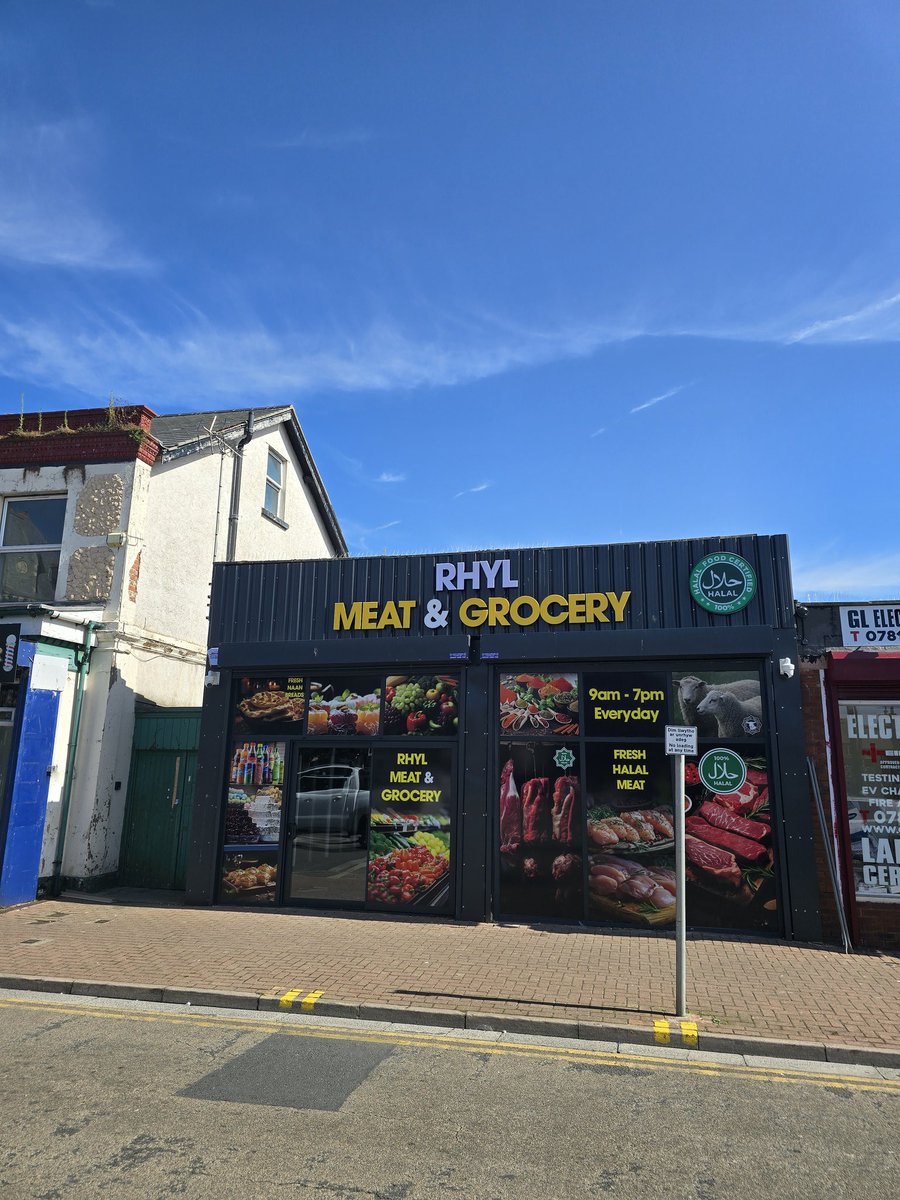 SignsNorthWales's tweet photo. Busy day today 
Back to rhyl to install the illuminated built up letters for Rhyl Meat &amp; Grocery 
Then onto fit some Illuminated light box signs made &amp; installed for Star Tyres in Towyn #builtupletters 
#ledsigns 
#signs #SignsNorthWales #Towyn #northwales
#NorthWalesSocial https://t.co/mhxCagS2WJ