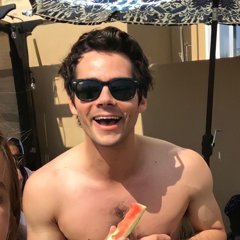 oldhartralston's tweet photo. crazy how dylan obrien is the white boy of the century https://t.co/lytA7gMuhV