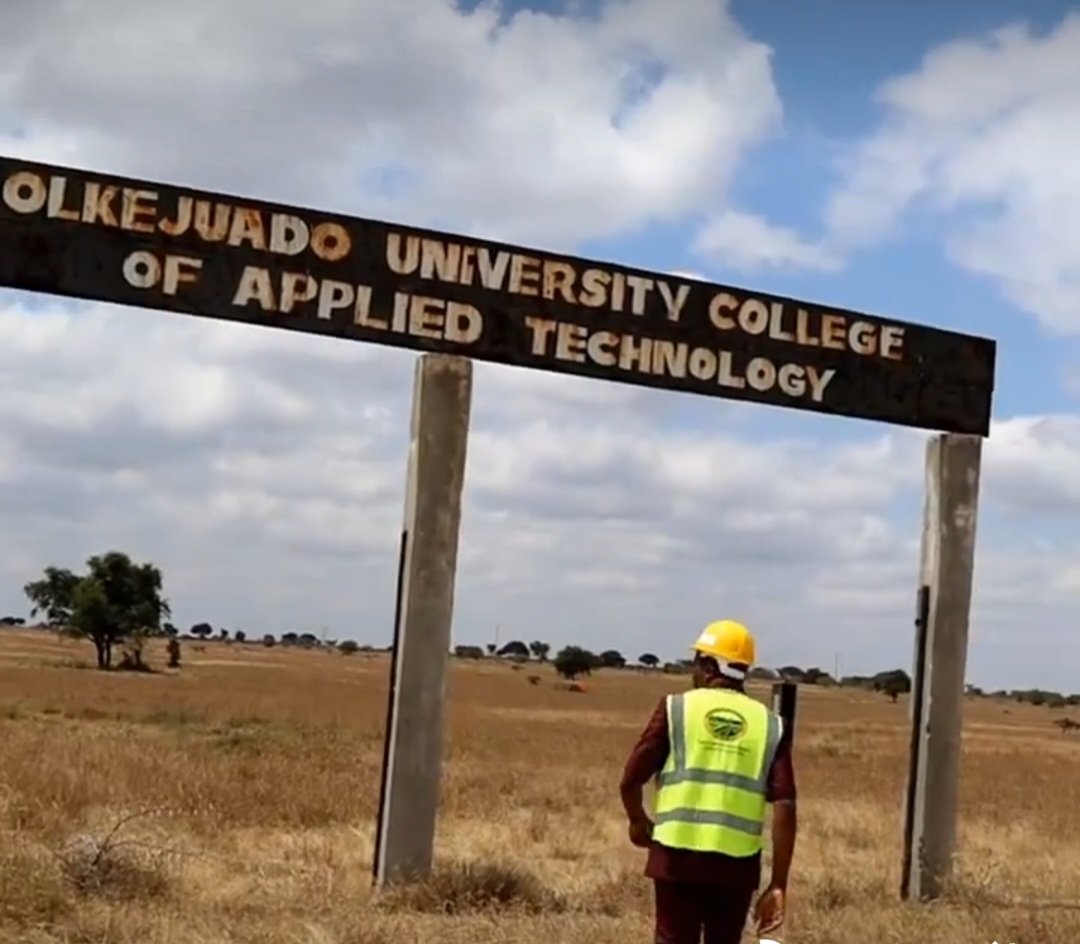 KenyanSays's tweet photo. The Gen Zs and Millenials have now changed tact and are now planning on visiting all the  projects  President William Ruto has launched from 2013 to 2024 to separate Facts from fiction.
Hii imeenda !!!! https://t.co/mNCtlvXQER