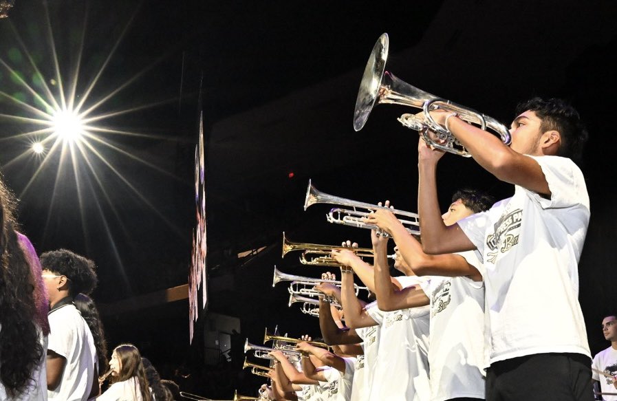 CyFairJoel's tweet photo. Shout-out to the @cyparkband for rocking the house this afternoon! #CFISDspirit https://t.co/8ZP9w7mPvo