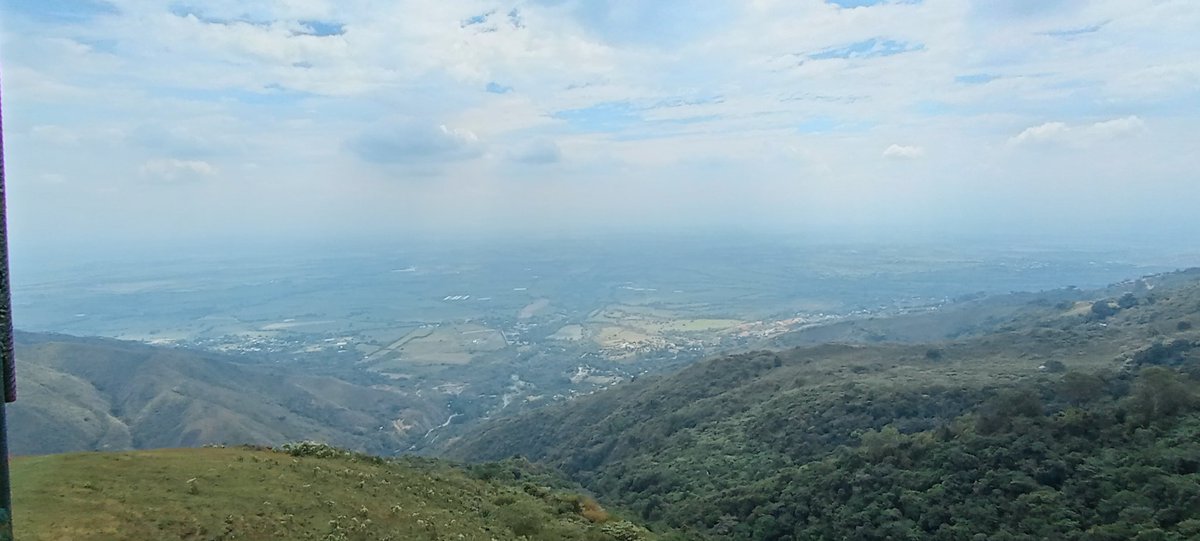 chugeitor97's tweet photo. Asi es mi primer voluntariado en El cerrito, valle del cauca, Colombia.
#Volunteer #Colombia #elcerrito #mocjilero #voluntario #Bellohorizonte https://t.co/Ix476q1LOM
