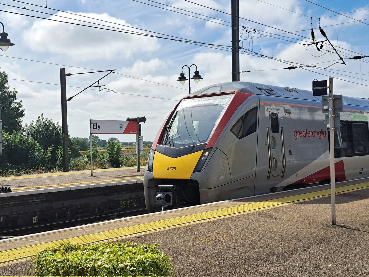 danthetrainman's tweet image. Superb return visit to Ely Station today. Saw loads of trains. #class755 #class170 #class387 #trains #outdoors #ukrailscene #daysout #daytrip