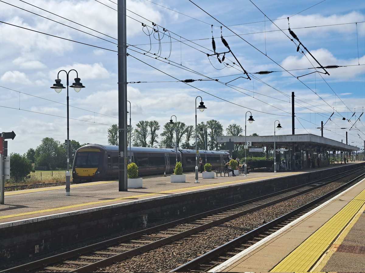 danthetrainman's tweet image. Superb return visit to Ely Station today. Saw loads of trains. #class755 #class170 #class387 #trains #outdoors #ukrailscene #daysout #daytrip
