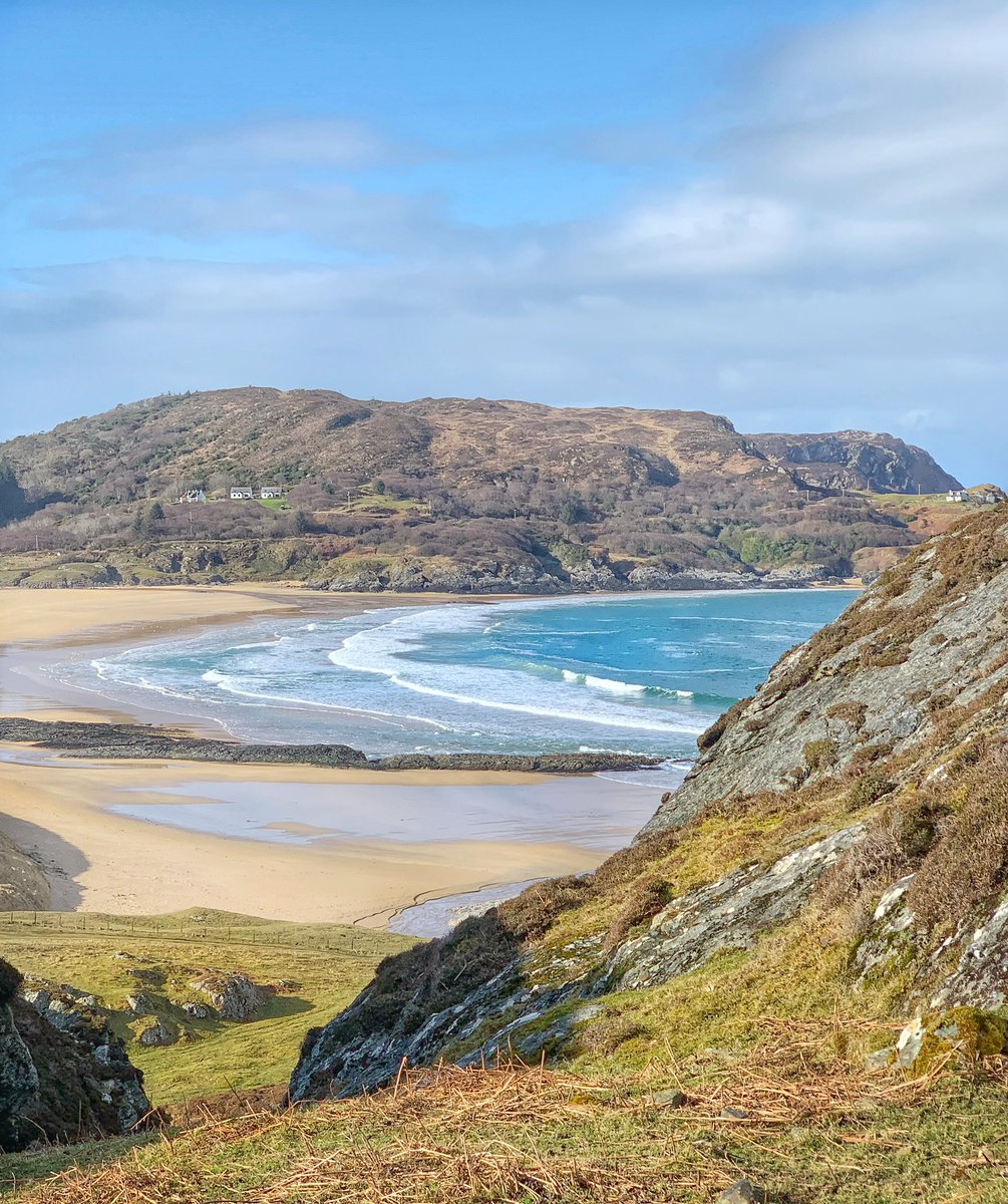 This beach is the site of one of Scotland’s rarest Viking burials. In 1882 a male’s grave was discovered on the machair. He had a boat placed over him and was buried with a horse, jewellery, weapons &amp; scales/weights for trading. 

📍Kiloran Bay, Isle of Colonsay 

#visitscotland