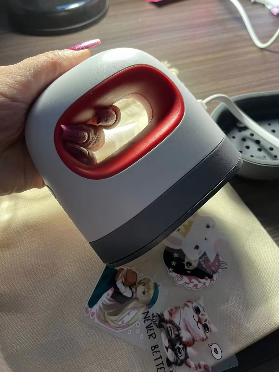 جهاز ضغط حراري للطباع على التيشيرتات او الشراب او اي شي صغير

فكرته حلوهههه

s.click.aliexpress.com/e/_oB8J0mF

رابط شراءه .. شحن سريع 👆✈️.