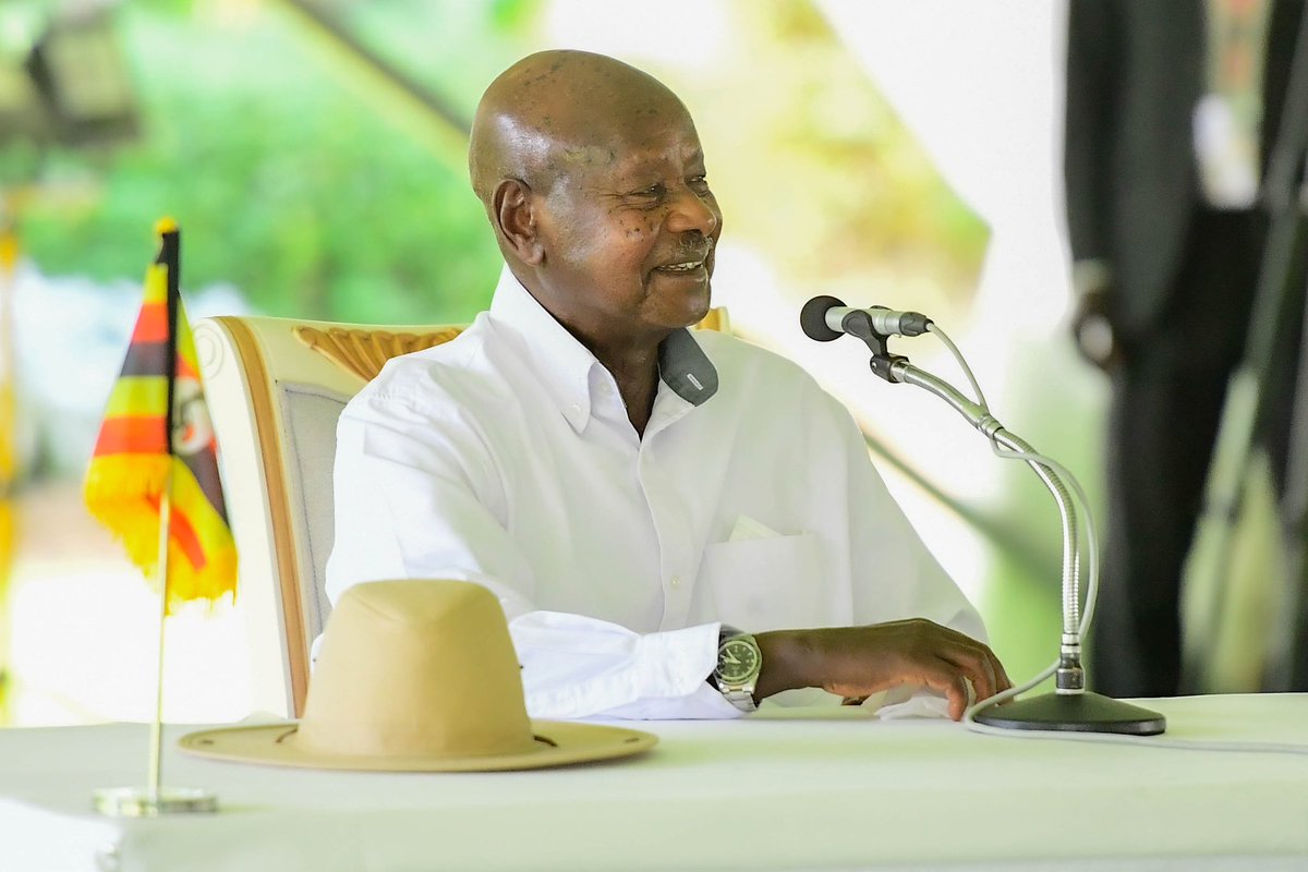 KagutaMuseveni's tweet photo. Success in Africa depends on market integration, similar to the unified market in the United States. We should prioritise local production instead of relying on imports from countries like Japan.
We also addressed the need for a unified African defence strategy as part of our political federation vision. 

Additionally, we plan to expedite the establishment of a hub in Eswatini to promote Kiira Motors Corporation’s “Kayoola EVS” electric buses in the SADC region, utilising the Maputo harbour.