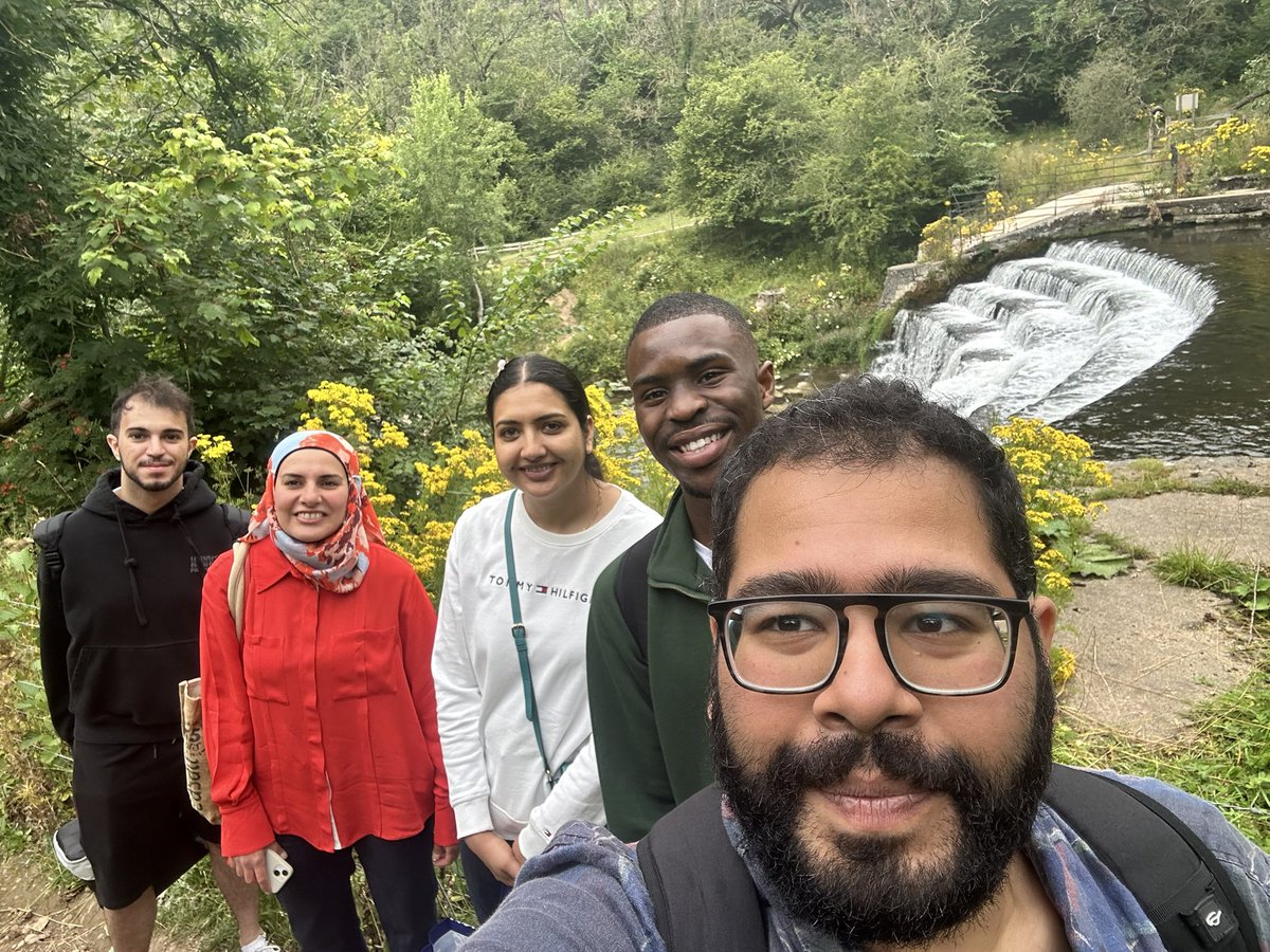 Had a relaxing day out with my Lab group  <a href="/ZahraaAhmady/">Dr Z Al-Ahmady</a> <a href="/syasif93/">Asif Syed</a>  picnic🧺 <a href="/peakdistrict/">Peak District National Park</a>