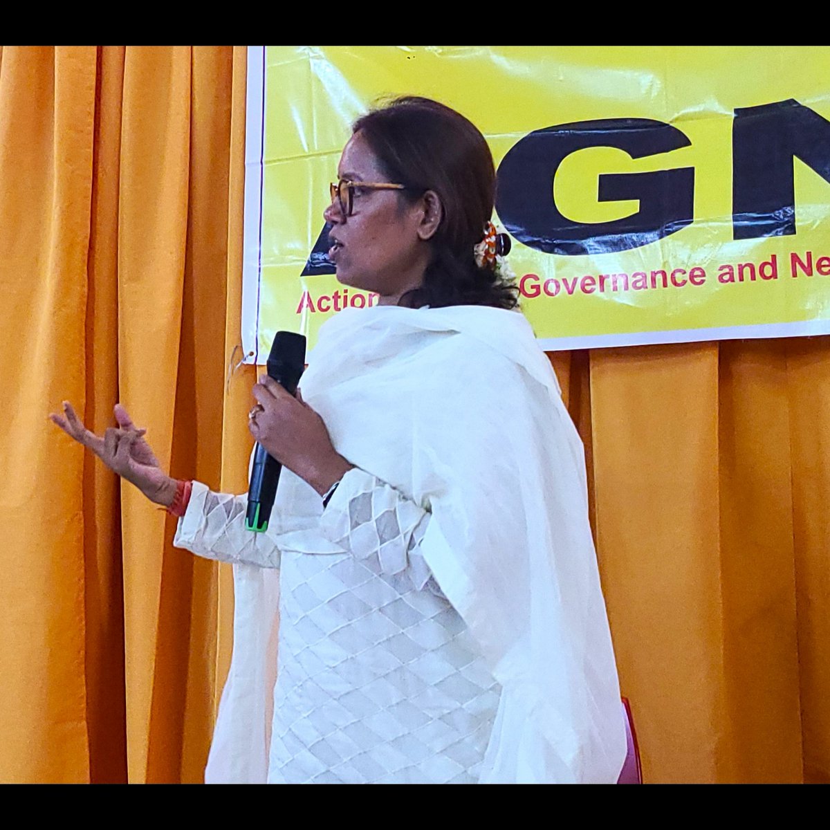 AGNIHWEST's tweet photo. 5. Meet your Lok Sabha candidate Event

Agni H-West organised a meet your candidate event with Mrs Varsha Gaikwad(Congress) and Ujjwal Nikam (BJP). 
Mr Nikam could not attend the meeting due to unforeseen circumstances.

The Event was held at Saisa club Bandra West. https://t.co/MvHRazHuAa