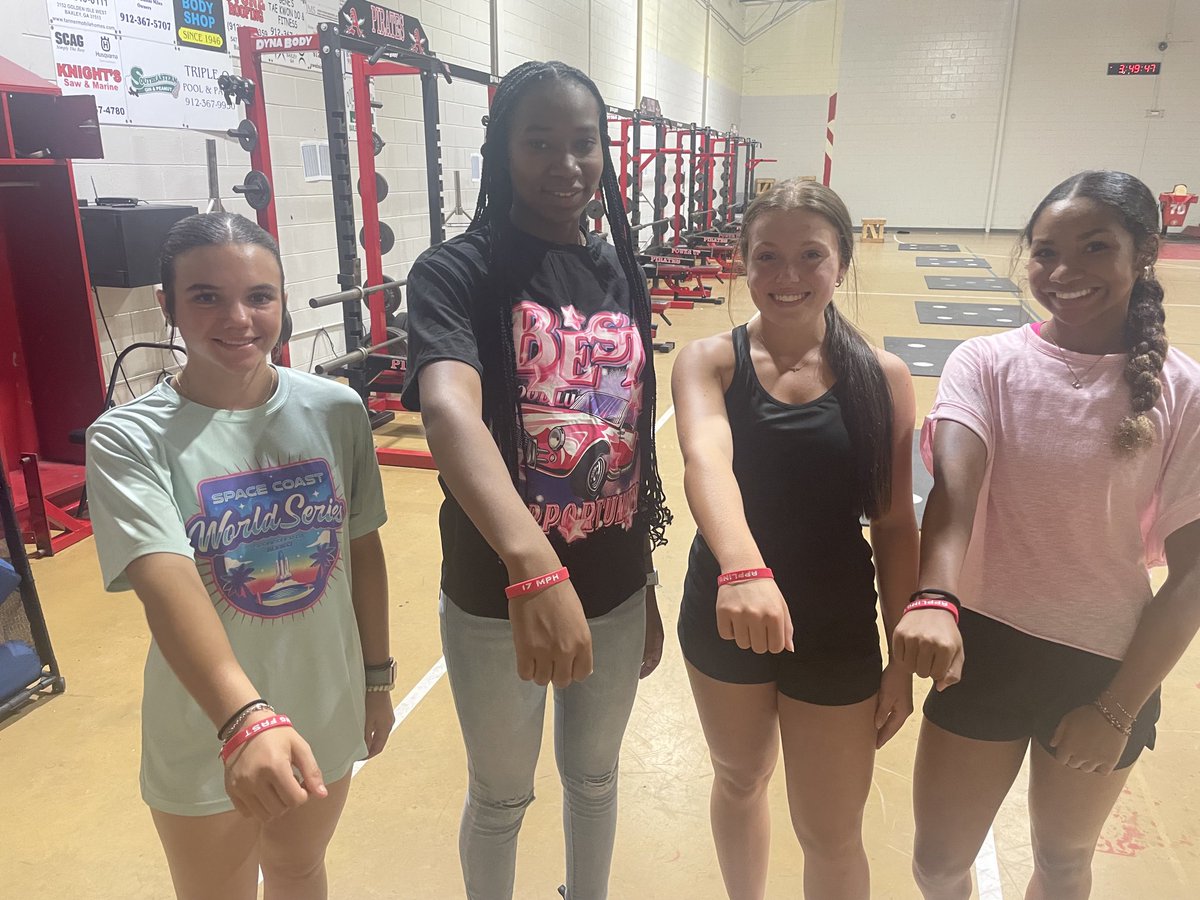 Newest members of the girls’ 17 mph club! #applingrecruits