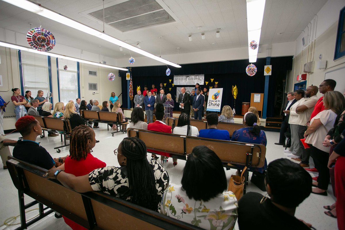 Mayor Donna Deegan tweet media