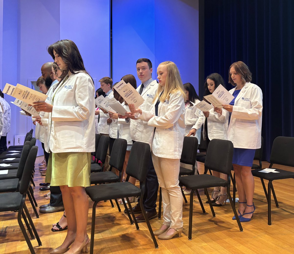Stephanie White (@drstephwhite) on Twitter photo We had an amazing time celebrating our new first year students with 3 White Coat Ceremonies across the commonwealth of Kentucky. 207 new students entered our <a href="/UKYMedicine/">University of Kentucky College of Medicine</a> family. We had an amazing time celebrating our new first year students with 3 White Coat Ceremonies across the commonwealth of Kentucky. 207 new students entered our <a href="/UKYMedicine/">University of Kentucky College of Medicine</a> family.