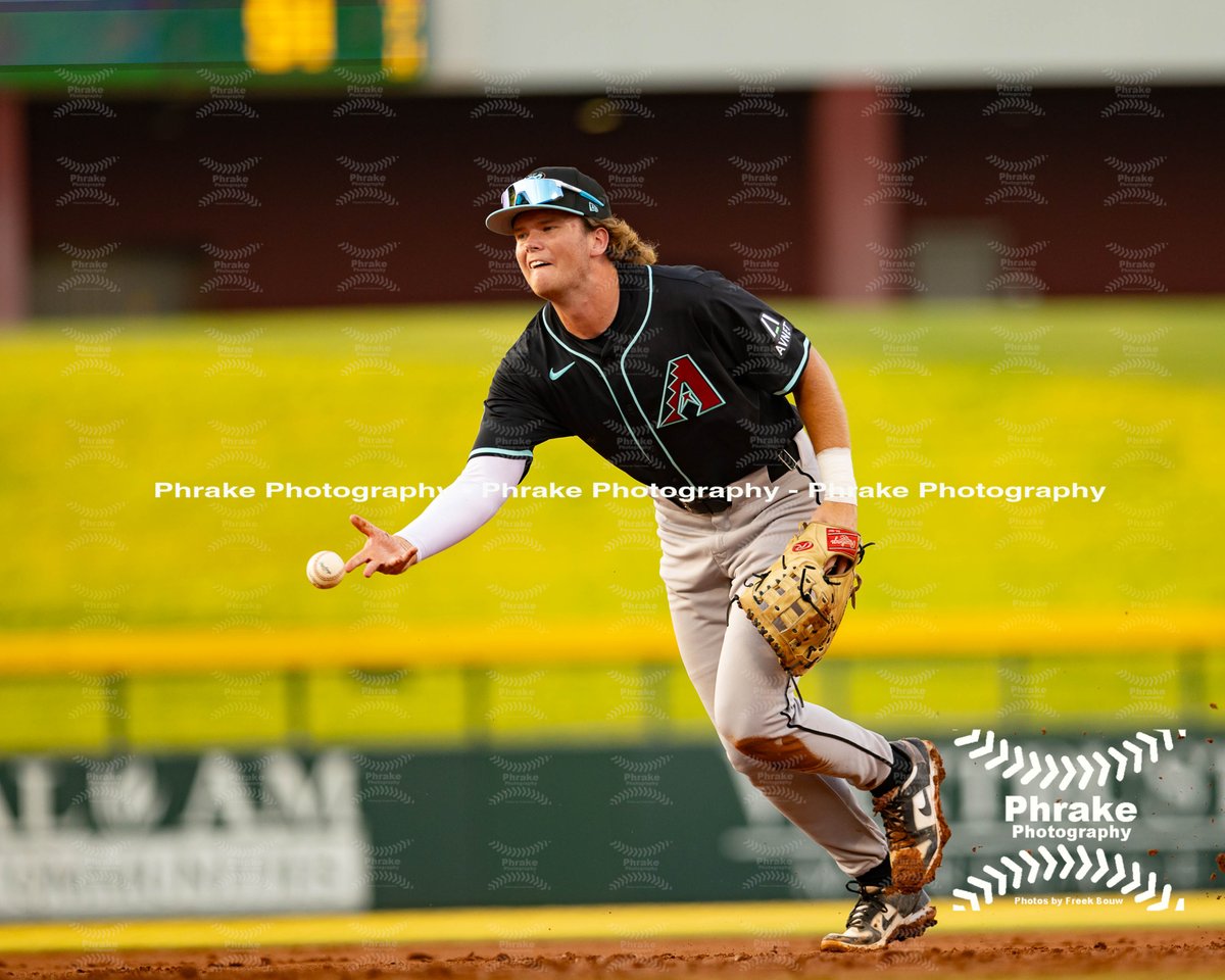 phrakephoto's tweet photo. Ben McLaughlin (38) 1B Dbacks 2024 9th rnd more on my FB page @McLaughlinBen6 @RazorbackBSB #mlbdraft2024 #mlbdraft24 #mlbdraft
#dbacks #RattleOn #losdbacks #diamondbacks #arizonaborn
#dbacksmilb
#azdiamondbacks @FarmDbacks @GoldyHappens
@DbacksStatsInfo @PHNX_Dbacks https://t.co/GBsAoIwj12