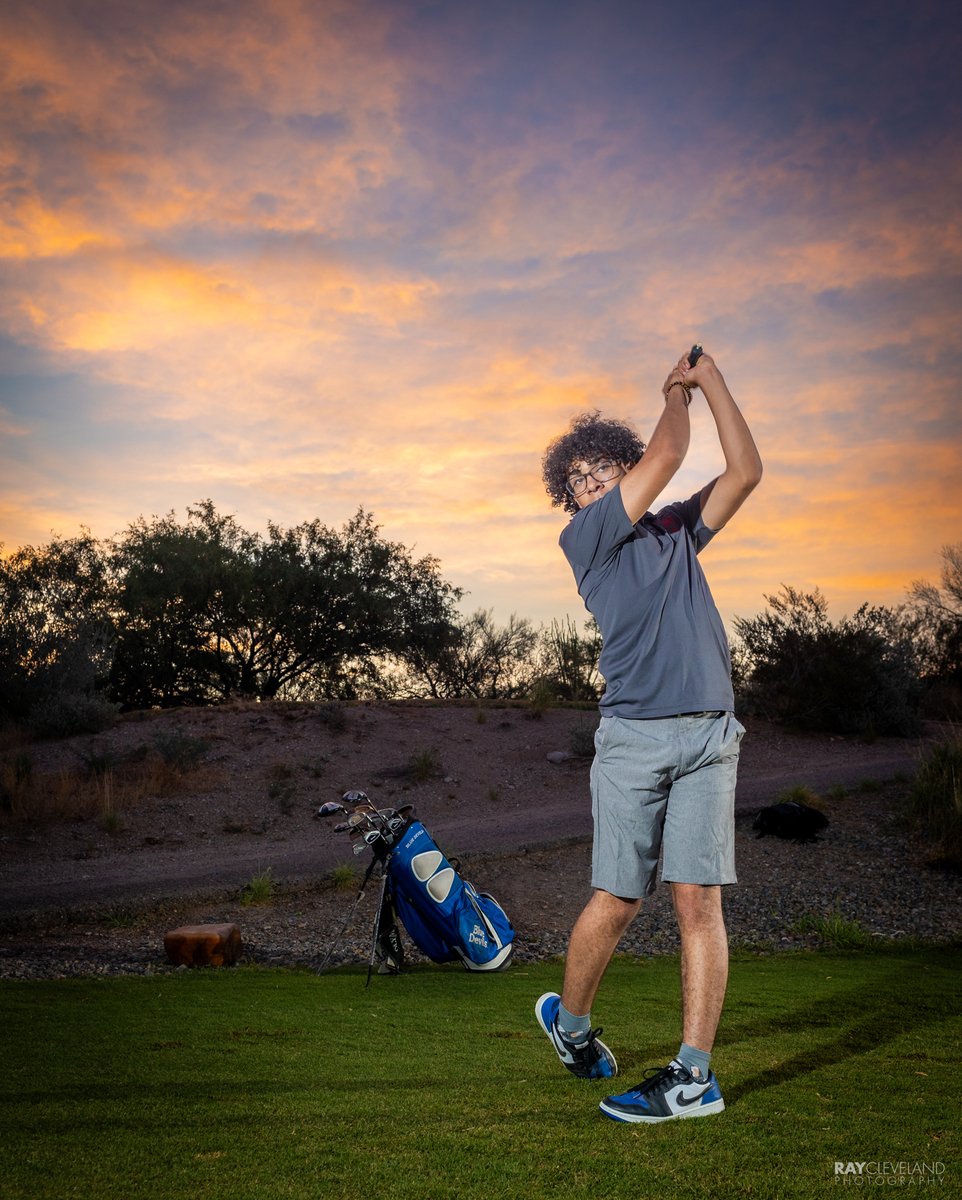 raycleveland's tweet photo. A few weeks ago we had an amazing sunrise senior session with Alex out at Rancho Del Lago in Vail. We met up there at 5AM and got some killer shots!
#teamcanon #ranchodellago #golf #seniorsession #portraits https://t.co/HwAxYrIkvW