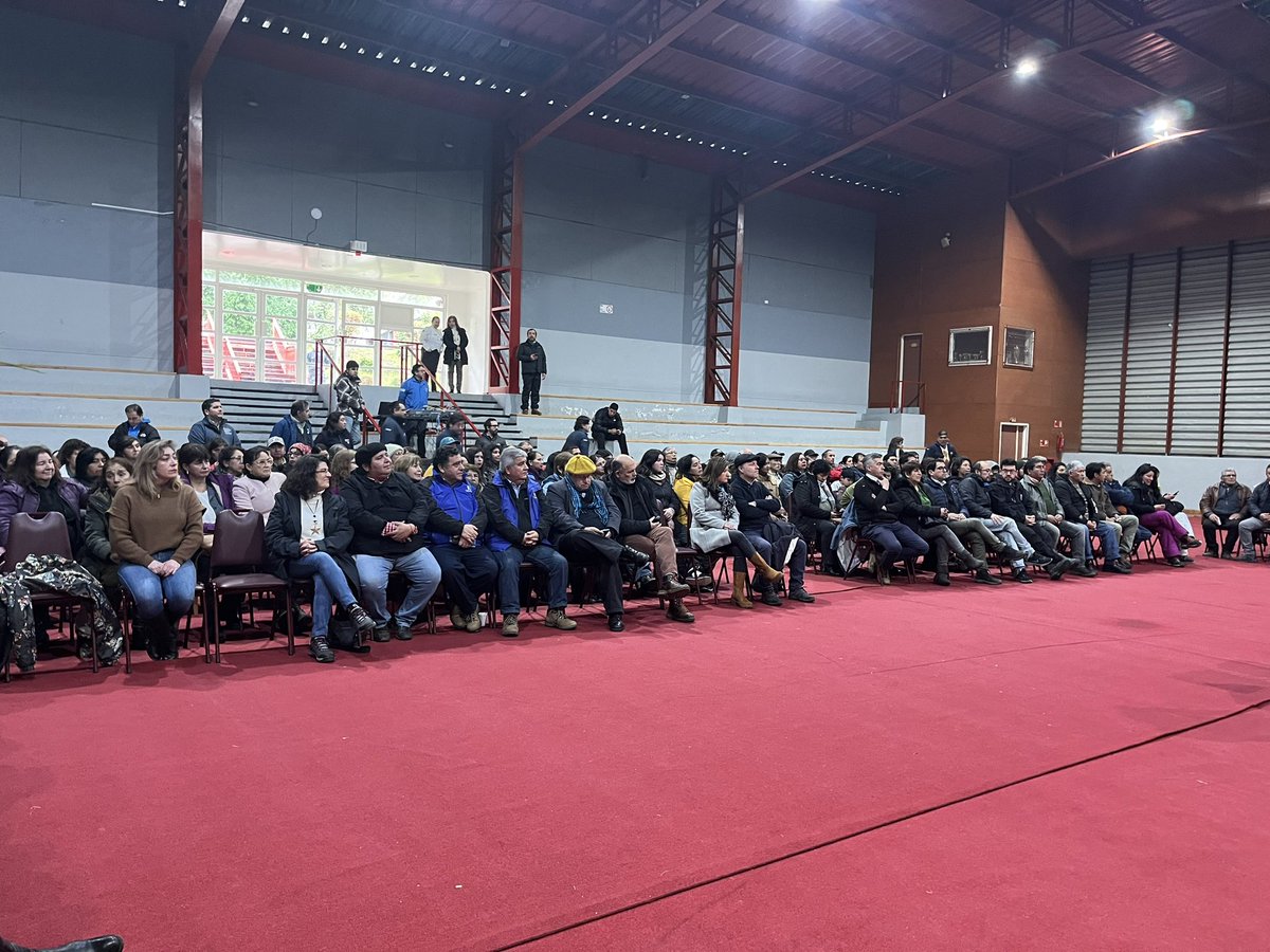 En #Panguipulli participando de la celebración del día del campesino y la campesina. Un enorme reconocimiento a todos quienes trabajan la tierra, a los que llevan la comida a nuestras casas, los que nos entregan calidad en sus productos🌾 <a href="/INDAPLosRios/">INDAP Los Ríos</a>