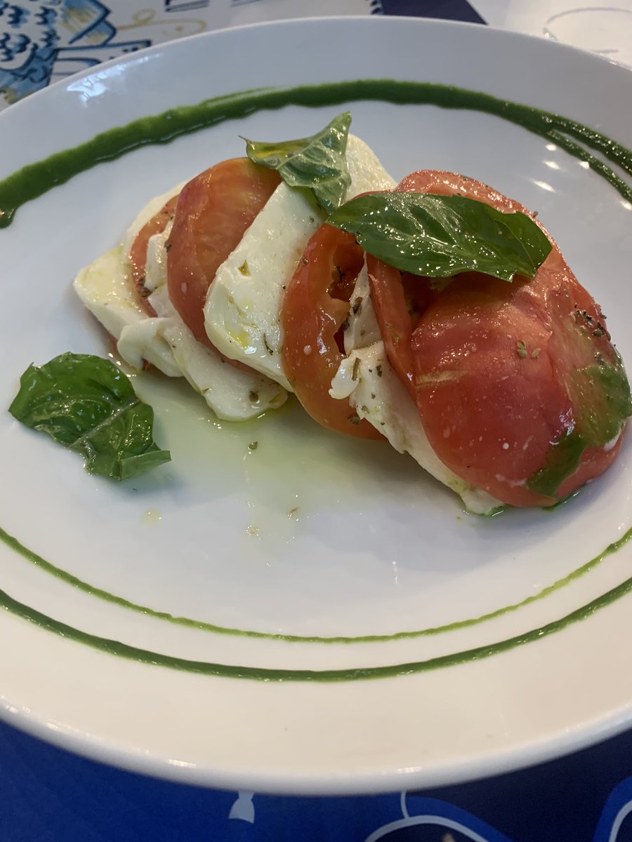 Helen Vass tweet media