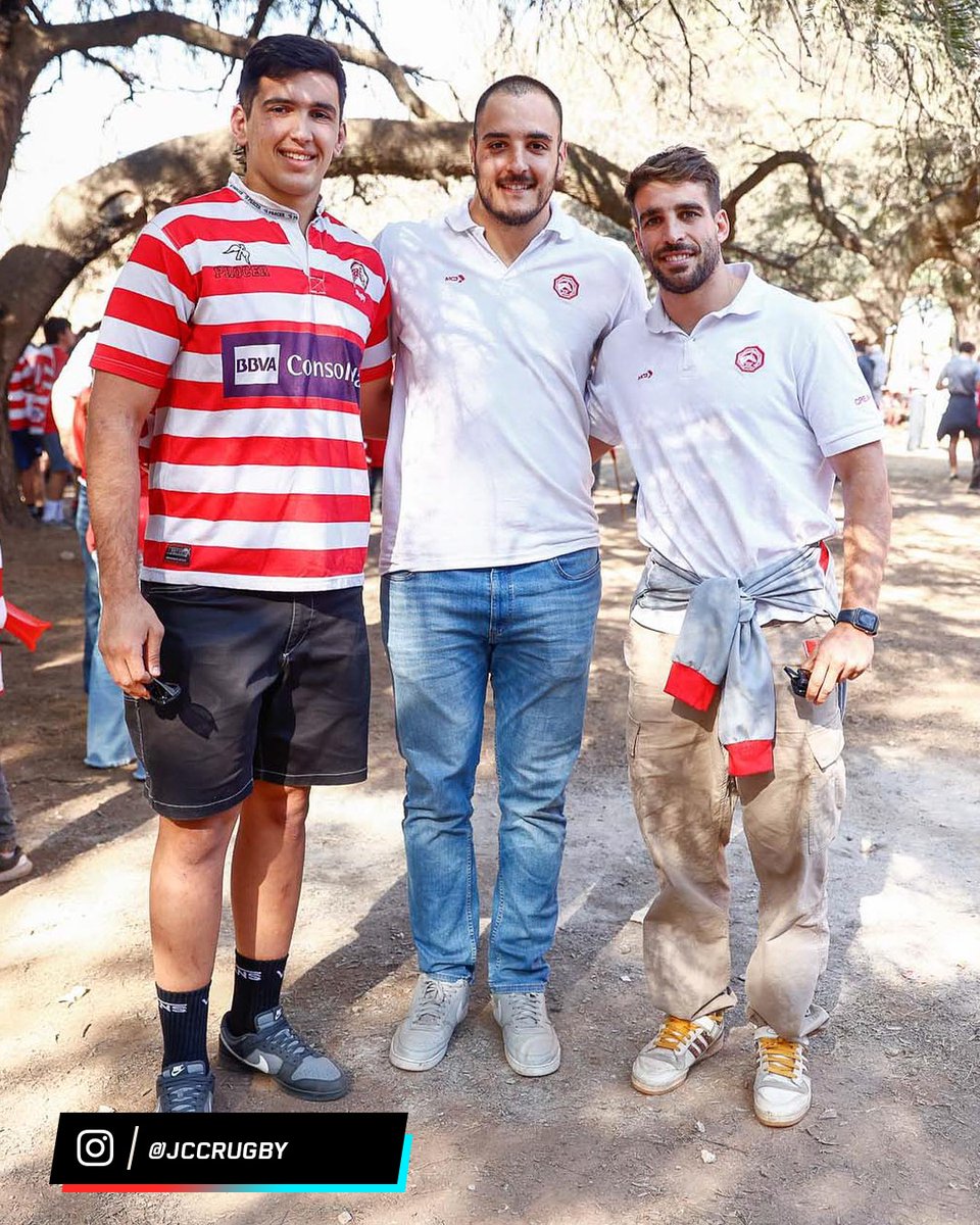 🔝 Unos Pumas de vuelta en casa.

🇦🇷 Efraín Elías, Franco Molina y Juan Cruz Mallía de visita en Jockey Club Córdoba.

📸 JCCRUGBY