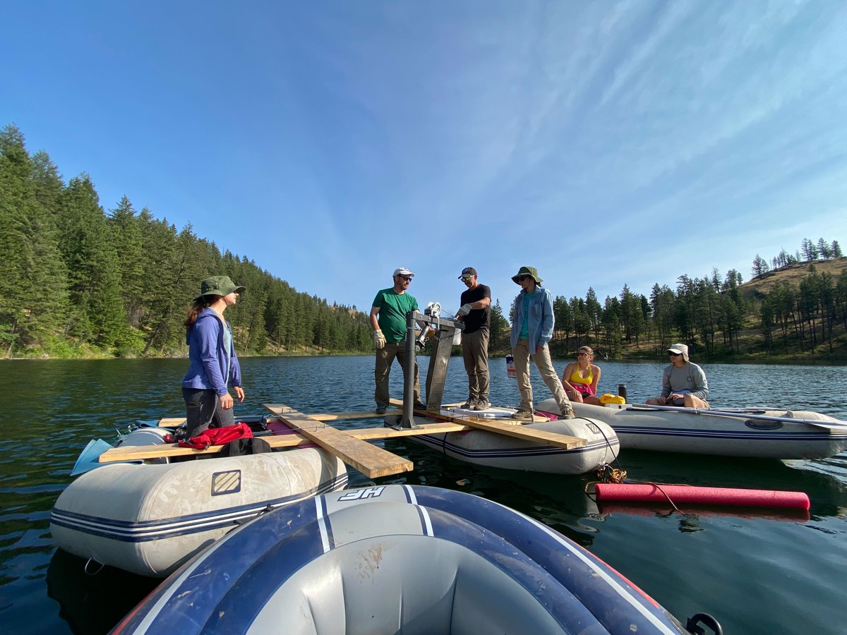 MicrobiomeData's tweet photo. NMDC Champion @fantaschy is studying the effect of viruses on purple and green sulfur bacteria-dominated lakes in Washington! 🦠 Learn more about our Champions Program and apply: https://t.co/VmZUeugeT2 #FieldworkFriday #NMDC https://t.co/az187J9xxb