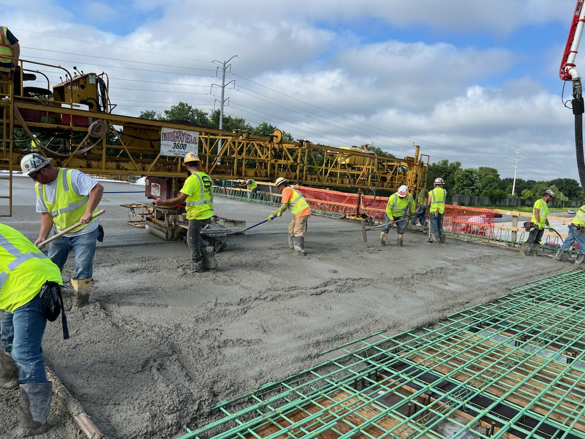 IDOTDistrict2's tweet photo. ROCKFORD: The deck for the new Mulford Road bridge is almost finished and remains on target to reopen in September. The project is part of the larger $98.8M I-39/U.S. 20 interchange that will be completed later this year. #ILTraffic #RebuildI39 https://t.co/p0bpjkwh5T