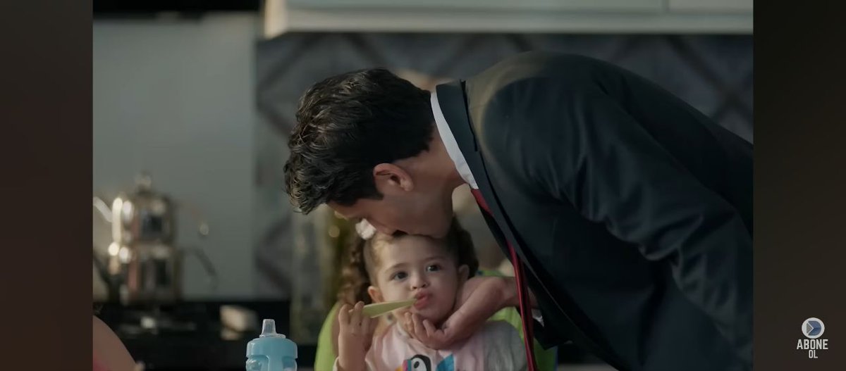 cdlmloml's tweet photo. once she was just looking at him with children &amp; dreaming of this life and now it is her life. she has three children with the love of her life. her beautiful family https://t.co/P9QIL8TGM9