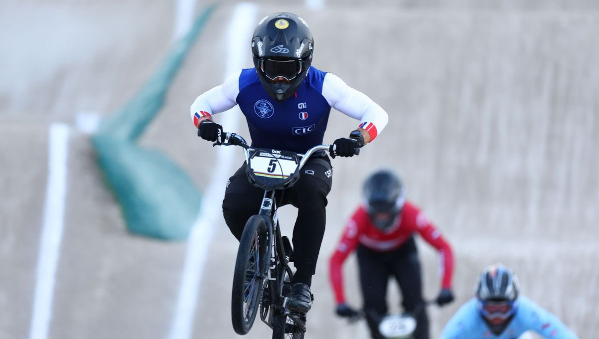 maxpouj34's tweet photo. Triplé français au #BMXRacing
Historique et monumental #Cyclisme
Joris #Daudet 🥇
Sylvain #André 🥈
Romain #Mahieu 🥉
Les trois mousquetaires marquent les JO2024 #Paris2024
#JeuxOlympiques https://t.co/JS7qnomSiV